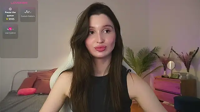 Snapshot of tender_babyy chatting on 03/07/25, 12:12 tender babyy online show from 03/07/25, 12:12