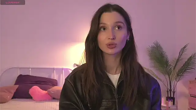 Snapshot of tender_babyy chatting on 09/16/25, 04:52 tender babyy online show from 09/16/25, 04:52