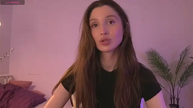 tender babyy online show from 11/07/25, 12:49