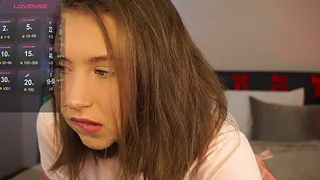 Snapshot of LinaSiren chatting on 12/23/24, 06:22 LinaSiren online show from 12/23/24, 06:22