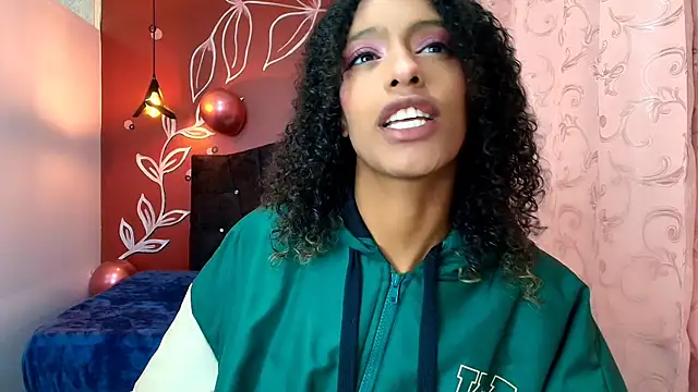 Zia Green online show from 02/01/25, 12:05