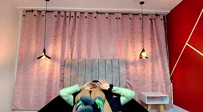 Zia Green online show from 03/08/25, 10:45