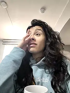 Snapshot of JaneLondon chatting on 04/25/26, 12:52 JaneLondon online show from 04/25/26, 12:52