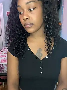 Snapshot of ebonycatlisaaaalime chatting on 04/17/26, 04:43 ebonycatlisaaaalime online show from 04/17/26, 04:43