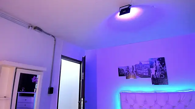 Amy Kiitty  online show from 11/20/25, 02:28