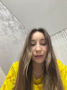 Snapshot of viviandaimond1 chatting on 02/04/26, 07:20 viviandaimond1 online show from 02/04/26, 07:20