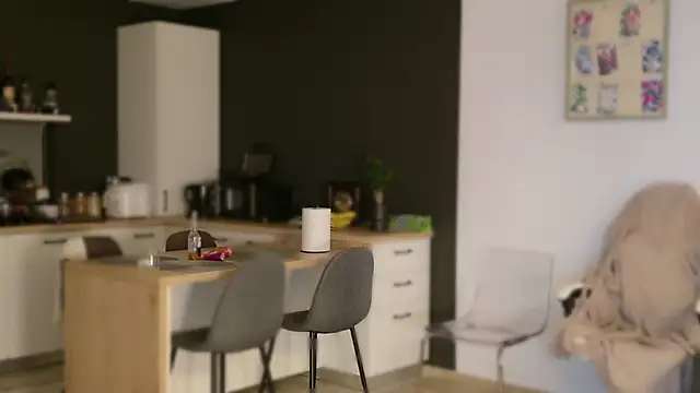 Lorennameliyy online show from 09/25/25, 07:06