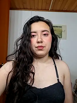 Emi chik online show from 03/19/26, 11:14