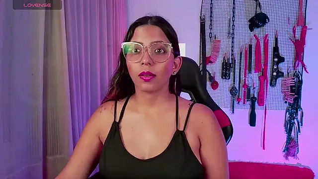 Megaan Greey online show from 10/04/25, 09:13