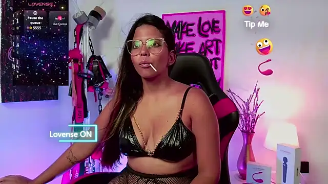 Megaan Greey online show from 10/28/25, 12:47