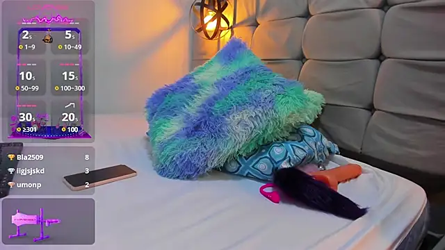 Snapshot of Sweet_hot_mia chatting on 01/21/25, 10:41 Sweet hot mia online show from 01/21/25, 10:41