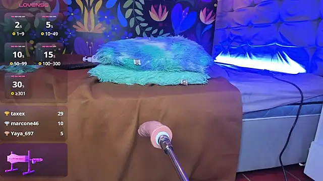 Snapshot of Sweet_hot_mia chatting on 02/08/25, 10:51 Sweet hot mia online show from 02/08/25, 10:51