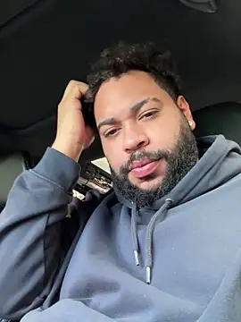 Snapshot of B_and_K chatting on 12/27/24, 02:54 B and K online show from 12/27/24, 02:54