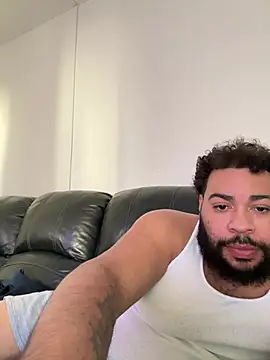 Snapshot of B_and_K chatting on 01/23/25, 06:45 B and K online show from 01/23/25, 06:45