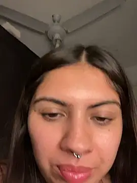 Snapshot of Argentiiniita chatting on 10/07/25, 01:25 Argentiiniita online show from 10/07/25, 01:25