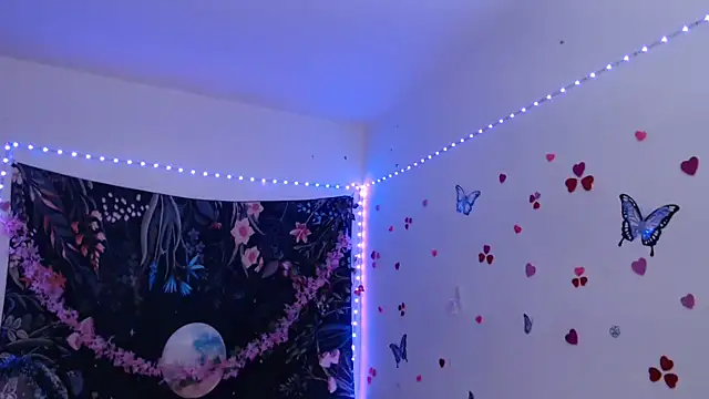 Snapshot of Emillyy_m chatting on 09/08/25, 08:41 Emillyy m online show from 09/08/25, 08:41