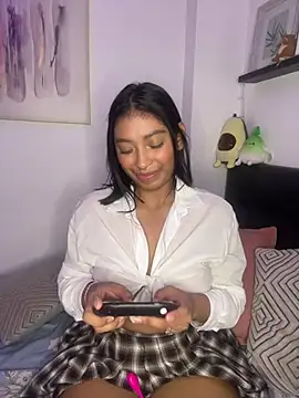 Isabella fasilier online show from 02/03/25, 12:04