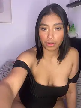 Isabella fasilier online show from 02/04/25, 12:19