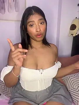 Isabella fasilier online show from 02/05/25, 12:10