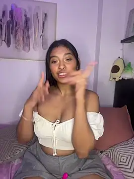 Isabella fasilier online show from 02/05/25, 03:13