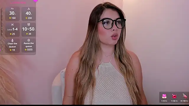 thaliafox  online show from 01/09/25, 11:45