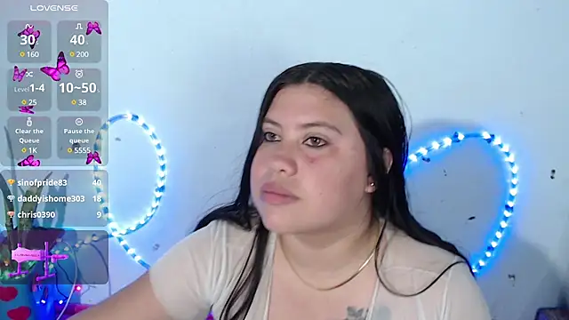 Snapshot of April_sexycurvi chatting on 03/13/25, 05:11 April sexycurvi online show from 03/13/25, 05:11