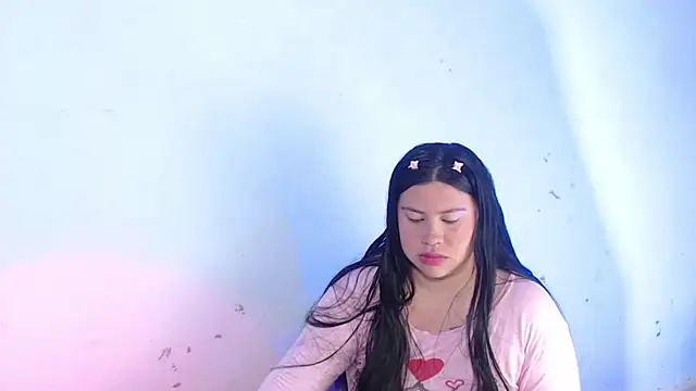 Snapshot of April_sexycurvi chatting on 10/12/25, 09:19 April sexycurvi online show from 10/12/25, 09:19