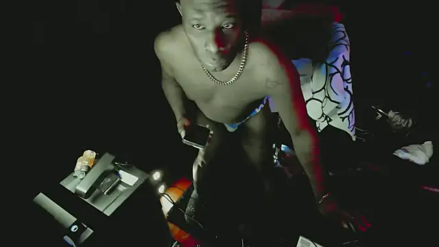 Snapshot of Pressure69mee chatting on 01/31/25, 08:01 Pressure69mee online show from 01/31/25, 08:01