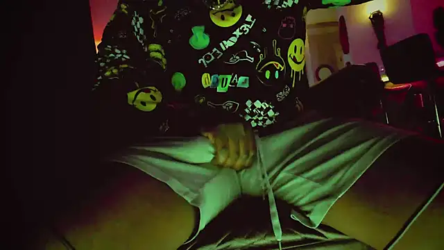 Snapshot of Pressure69mee chatting on 02/02/25, 09:08 Pressure69mee online show from 02/02/25, 09:08