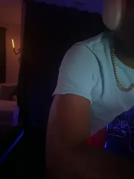 Snapshot of Pressure69mee chatting on 02/07/25, 09:37 Pressure69mee online show from 02/07/25, 09:37