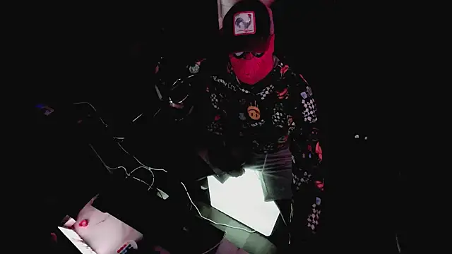 Snapshot of Pressure69mee chatting on 02/09/25, 06:26 Pressure69mee online show from 02/09/25, 06:26