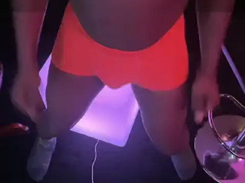 Snapshot of Pressure69mee chatting on 02/13/25, 10:00 Pressure69mee online show from 02/13/25, 10:00