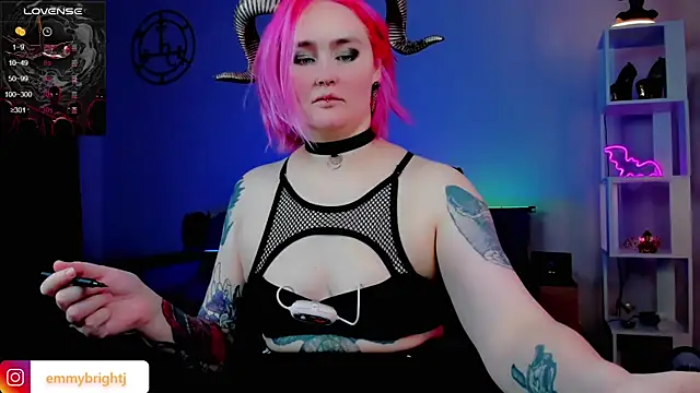 Snapshot of Emmybrightj_ chatting on 02/04/25, 01:02 Emmybrightj  online show from 02/04/25, 01:02