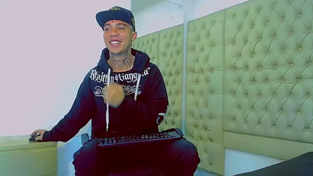 HannibalLester online show from 02/01/25, 12:29