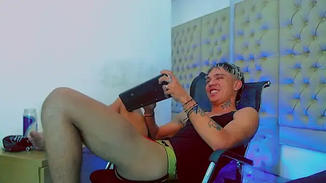 HannibalLester online show from 02/02/25, 08:51