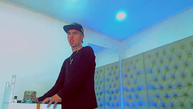 HannibalLester online show from 02/02/25, 11:53