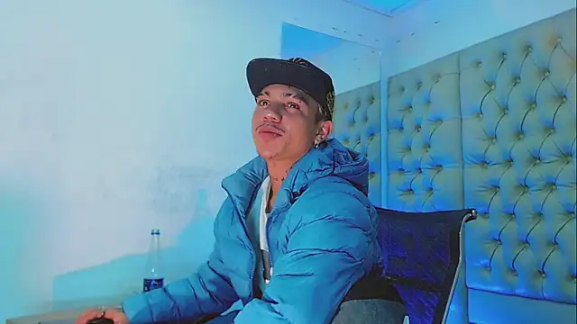 HannibalLester online show from 02/11/25, 05:37