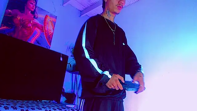 HannibalLester online show from 11/15/25, 04:10