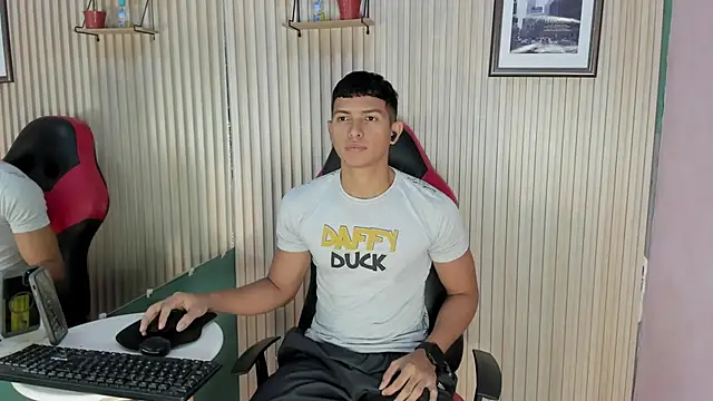 yei-sant online show from 10/31/25, 03:29