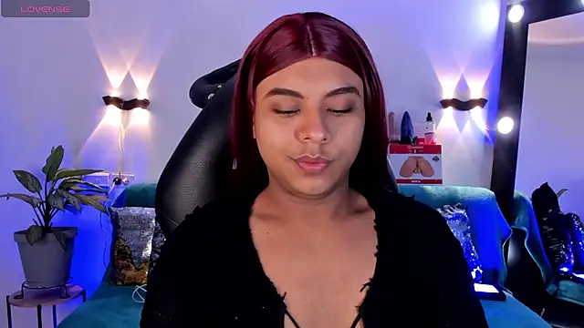 Snapshot of Emili_Roux chatting on 05/10/26, 10:31 Emili Roux online show from 05/10/26, 10:31