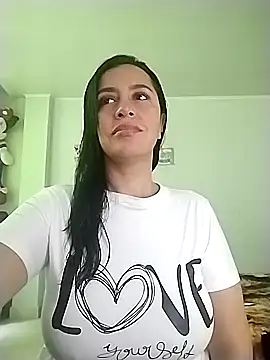 hailey85 online show from 10/18/25, 07:25