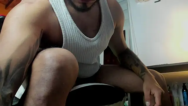 Snapshot of maximusclark1 chatting on 03/26/26, 10:26 maximusclark1 online show from 03/26/26, 10:26