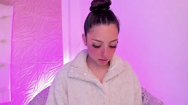 sadashi moon  online show from 03/17/25, 01:35