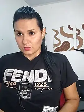 elena jonees online show from 10/30/25, 07:58