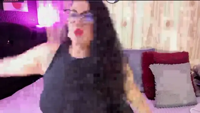 yoishat77 online show from 10/26/25, 02:50