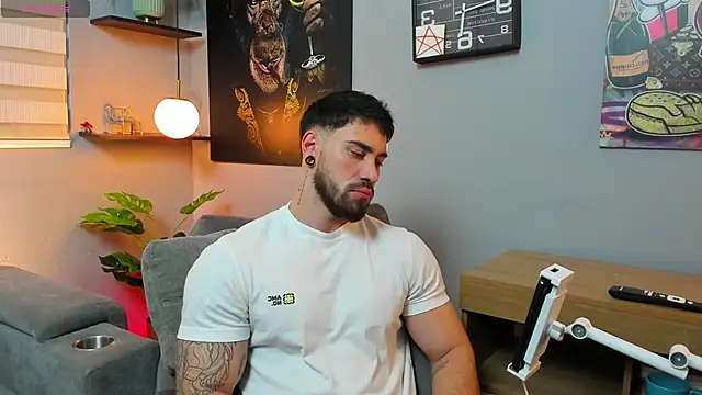 Giorgio-Leone online show from 06/21/26, 11:29