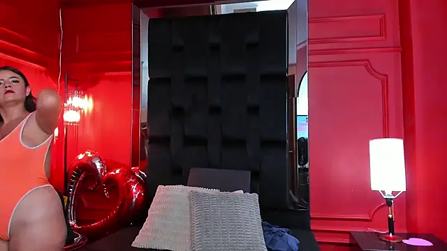 nathalie rossel online show from 02/19/25, 01:18