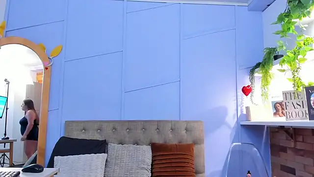 nathalie rossel online show from 09/24/25, 07:06