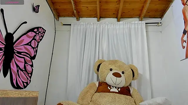 Snapshot of sweet_amalia4 chatting on 09/22/25, 06:43 sweet amalia4 online show from 09/22/25, 06:43