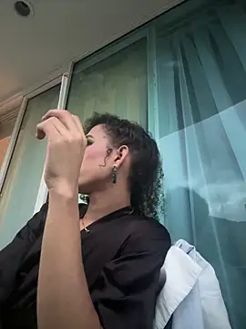 Snapshot of sweet_amalia4 chatting on 01/31/26, 11:03 sweet amalia4 online show from 01/31/26, 11:03